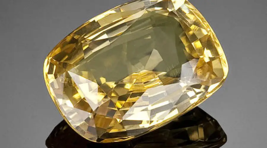Yellow Sapphire ( Kanakapushyaragam stone): Know its Benefits that Makes it One of the Best Healing Stones