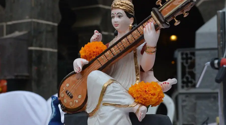 सरस्वती चालीसा (Hindi Lyrics) | Saraswati Chalisa | Free PDF Download