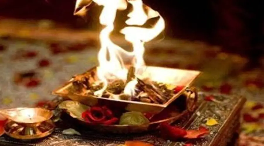 हवन-यज्ञ प्रार्थना: पूजनीय प्रभो हमारे (Hawan Prarthana: Pujniya Prabhu Hamare)