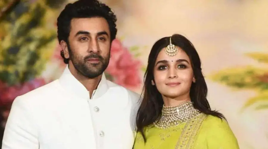 When will Alia Ranbir Marry? Astrologers have the answers