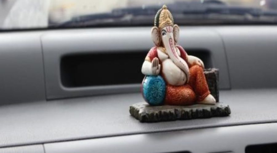 Correct Decoration for Your Car as per Astrology