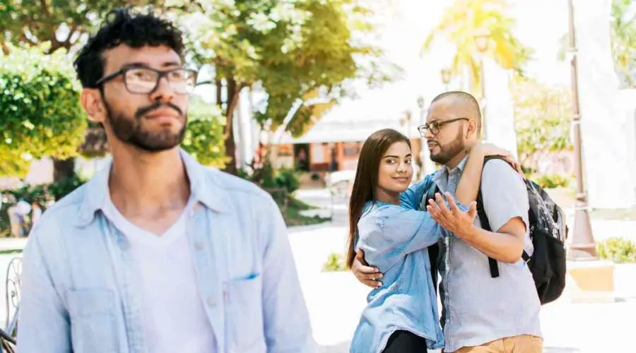 Is Your Partner Cheating You? These 4 Signs will HELP you