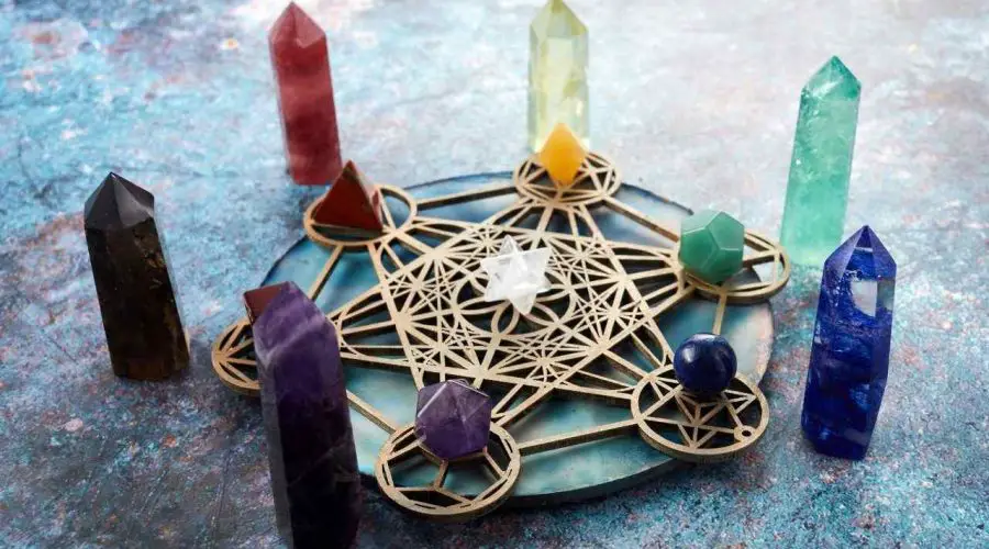 “Crystal Grid”- A Complete Guide on how to Setup and Activate