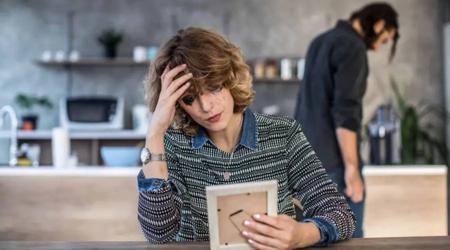 7 Zodiac Signs whose First Relationship ends up in Break-up – Are You one of Them?