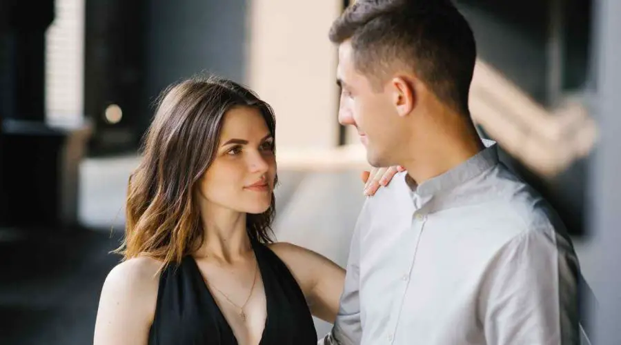 Signs A Leo Man Secretly Likes You – [Bonus] What You Need to Do Now (Our Expert Advice)