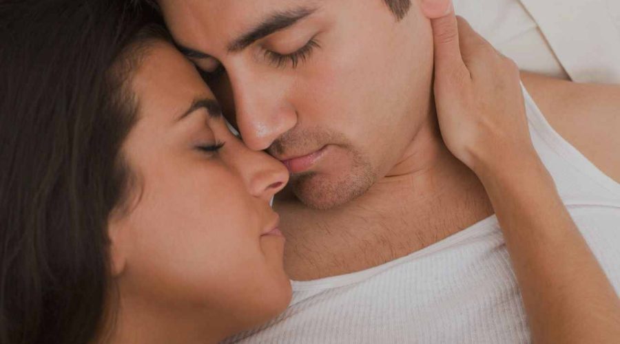 Cuddling in Relationship – 4 Reasons why Cuddling Can Help Make a Relationship Stronger