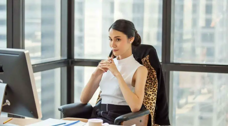 Is Your Boss a Cancer? Know Cancer Boss Personality Traits