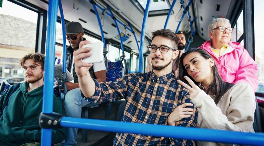 Top 6 Zodiac Signs Who Loves PDA