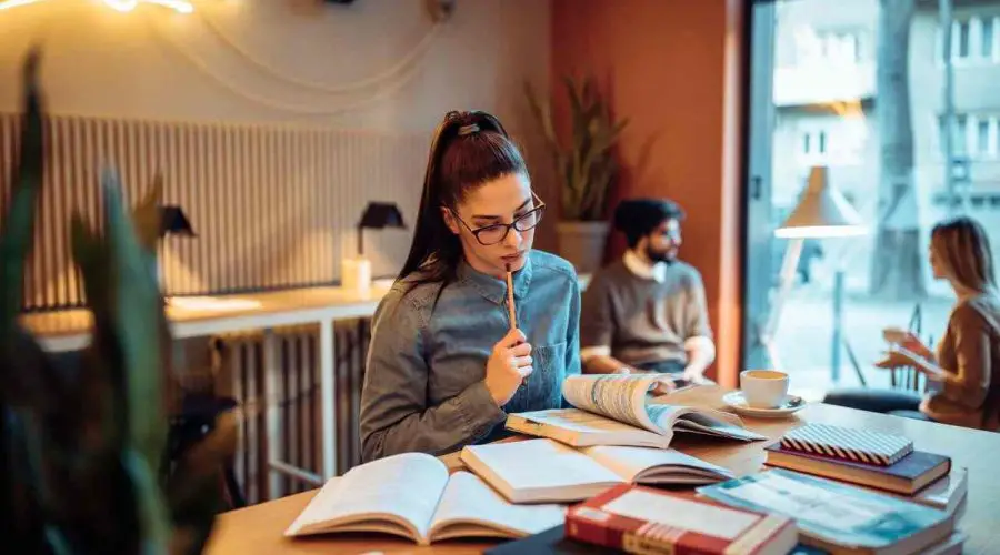 Top 6 Zodiac Signs Women Who Are Super Diligent