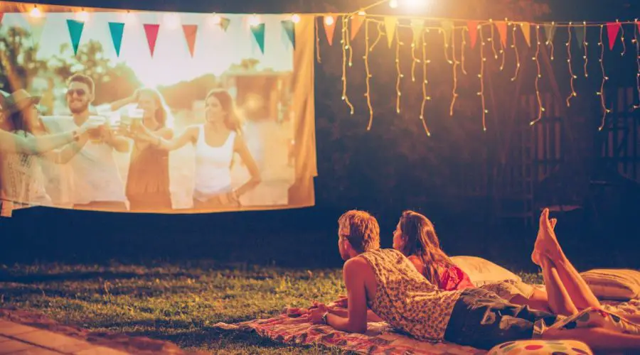 These Zodiac Signs Love Romantic Movies