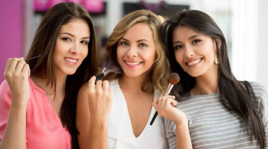 Women of These Zodiac Signs Who Do Not Like Makeup